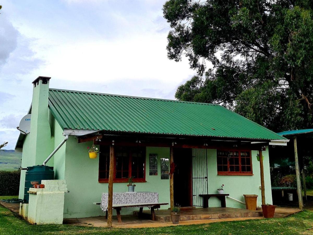 Cicada Self Catering Cottage アンダーバーグ エクステリア 写真