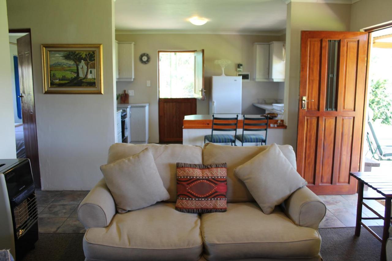 Cicada Self Catering Cottage アンダーバーグ エクステリア 写真